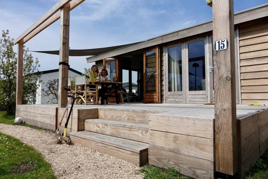 Strandvakantiehuisje! วอร์คุม ภายนอก รูปภาพ